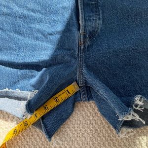 Levis ribcage denim shorts
